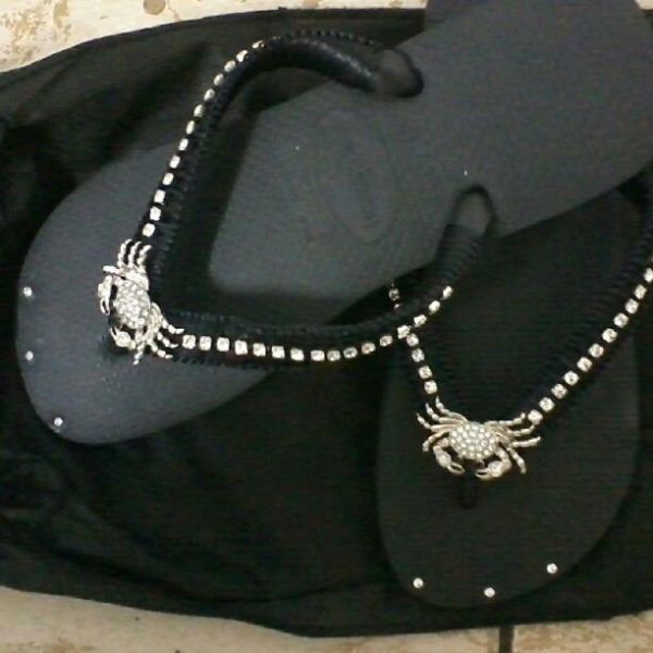 Preto com strass prata e caranguejo